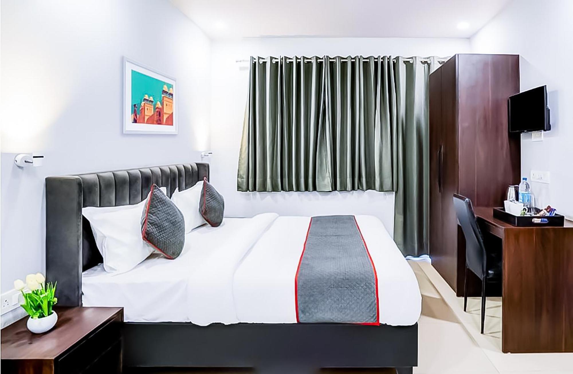Family Rooms Inn - Shalimarbagh New Delhi Buitenkant foto